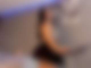 Live cam show with ZOE - Anal on Camsoda