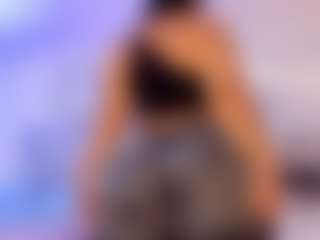Live cam show with ZOE - Riding on luckytryst.com