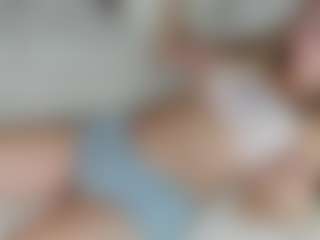 Live cam show with aprilquinn - Flashing on camwithhim.com