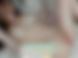 Live cam show with aprilquinn - Flashing on CamSextacy