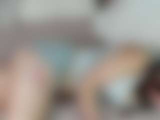Live cam show with aprilquinn - Flashing on CamSodaAdn