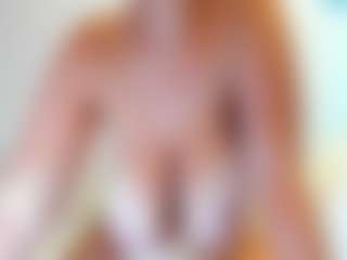 Live cam show with curvyjules - Italian on Camiplay Live | united states