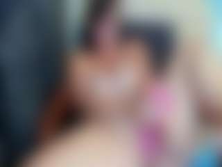 curvyjules's Live Sex Cam Show