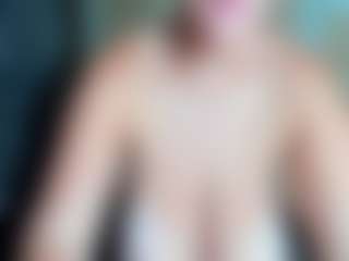 curvyjules's Live Sex Cam Show