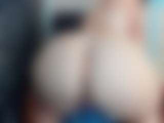 curvyjules's Live Sex Cam Show
