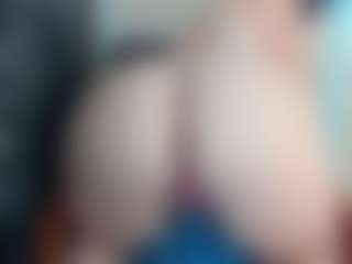 curvyjules's Live Sex Cam Show