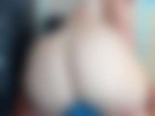 curvyjules's Live Sex Cam Show