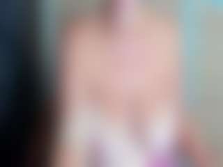 curvyjules's Live Sex Cam Show