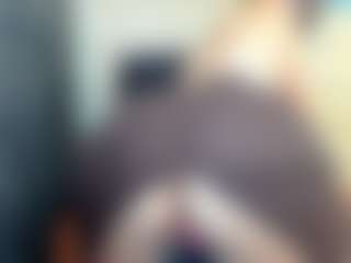 Live cam show with curvyjules - White on sexylive.show | united states