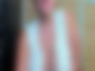 Live cam show with curvyjules - Blowjob on SpankPalCams
