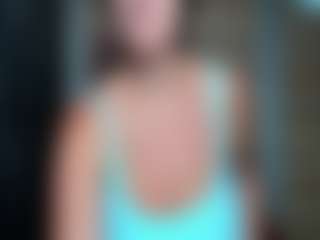 curvyjules's Live Sex Cam Show