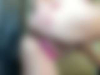 curvyjules's Live Sex Cam Show