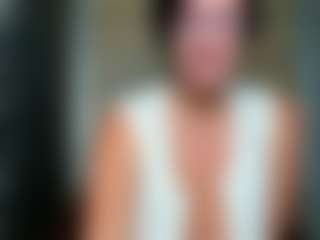 curvyjules's Live Sex Cam Show