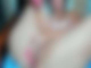curvyjules's Live Sex Cam Show