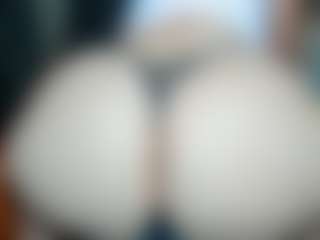 curvyjules's Live Sex Cam Show
