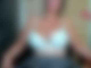 curvyjules's Live Sex Cam Show