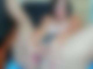 curvyjules's Live Sex Cam Show