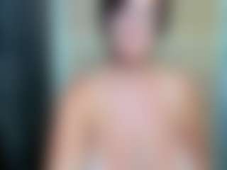 curvyjules's Live Sex Cam Show