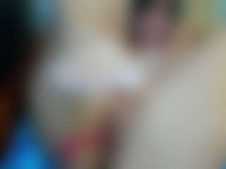 curvyjules's Live Sex Cam Show
