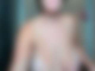 curvyjules's Live Sex Cam Show