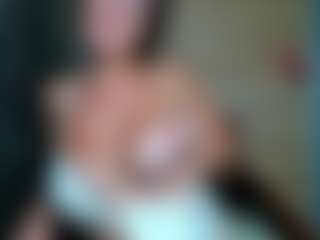 curvyjules's Live Sex Cam Show