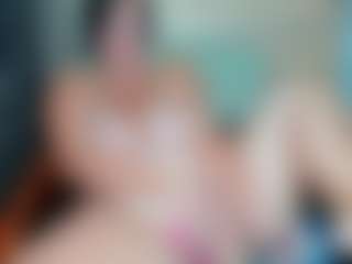 curvyjules's Live Sex Cam Show