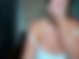 curvyjules's Live Sex Cam Show