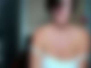 curvyjules's Live Sex Cam Show