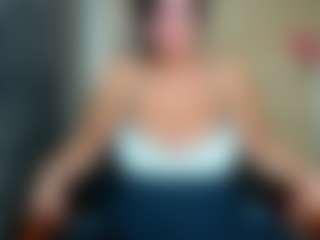 curvyjules's Live Sex Cam Show