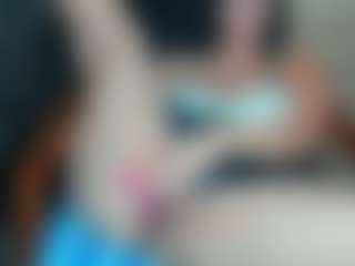 curvyjules's Live Sex Cam Show