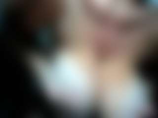 curvyjules's Live Sex Cam Show