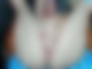 curvyjules's Live Sex Cam Show
