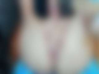 curvyjules's Live Sex Cam Show
