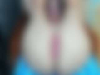 curvyjules's Live Sex Cam Show