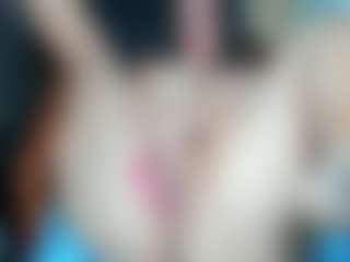 curvyjules's Live Sex Cam Show