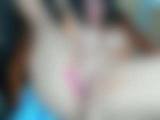 curvyjules's Live Sex Cam Show