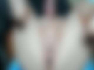 curvyjules's Live Sex Cam Show