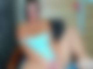 curvyjules's Live Sex Cam Show