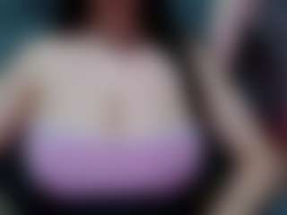 Live cam show with suecute - Thick on AdultVida.com