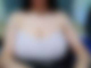 Live cam show with suecute - Thick on Camsoda