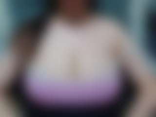 Live cam show with suecute - Kinky on Dolls Live