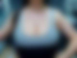 Live cam show with suecute - Kinky on studioflirtlive.com
