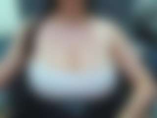Live cam show with suecute - Office on CSO-WL