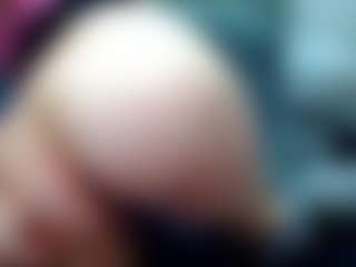 Live cam show with suecute - Office on Gym Cam Girls