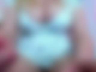 Live cam show with April - Robe on Fapmatic.com