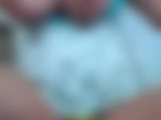 Live cam show with April - Average on Camsoda