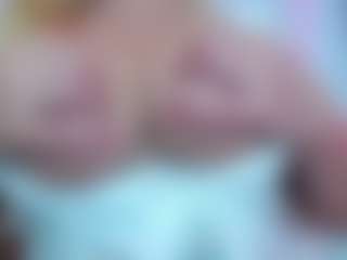 Live cam show with April - Mature on camwithhim.com