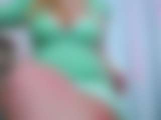 Live cam show with April - Middle Aged on SpankPalCams