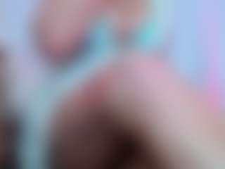 Live cam show with April - Mature on CSO-WL