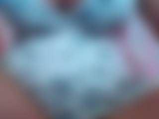 Live cam show with April - Mature on Dolls Live